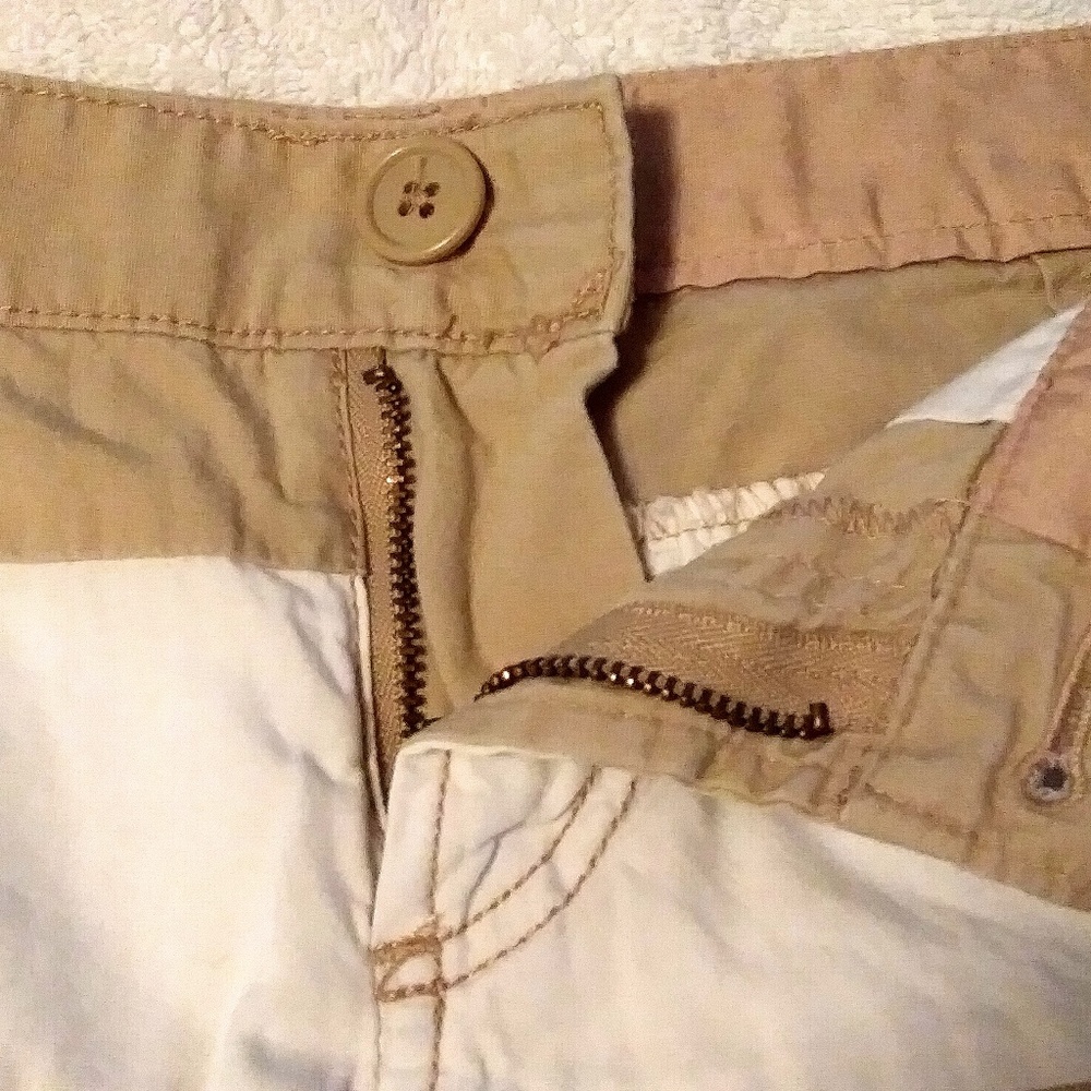 Mid-Rise Twill Everyday Shorts for Women
